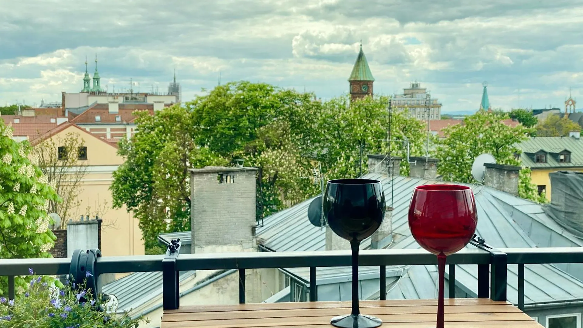 Angel Mint Apartment - Free Parking - Balcony Krakow Poland